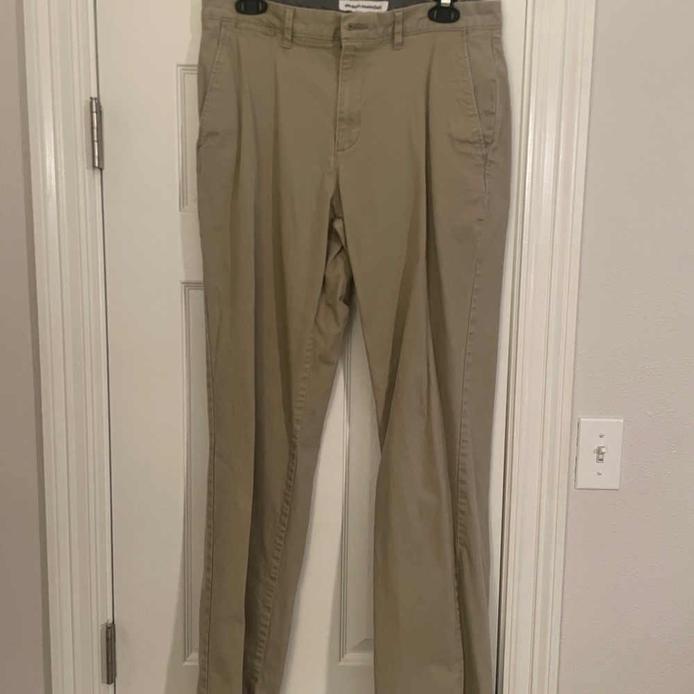 Amazon Essentials Tan Chinos Business Casual